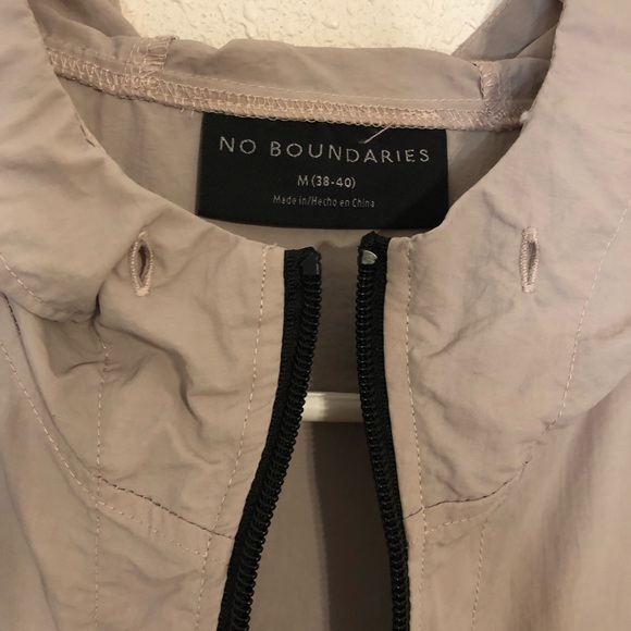 No Boundaries. Men’s Size Medium (38-40). Windbreaker - Picture 2 of 4